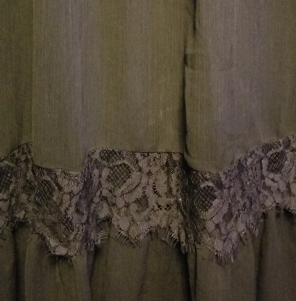 Witchy Dress - Picture 4 of 4